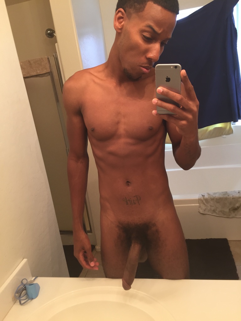 Black Dudes Naked Self Pics