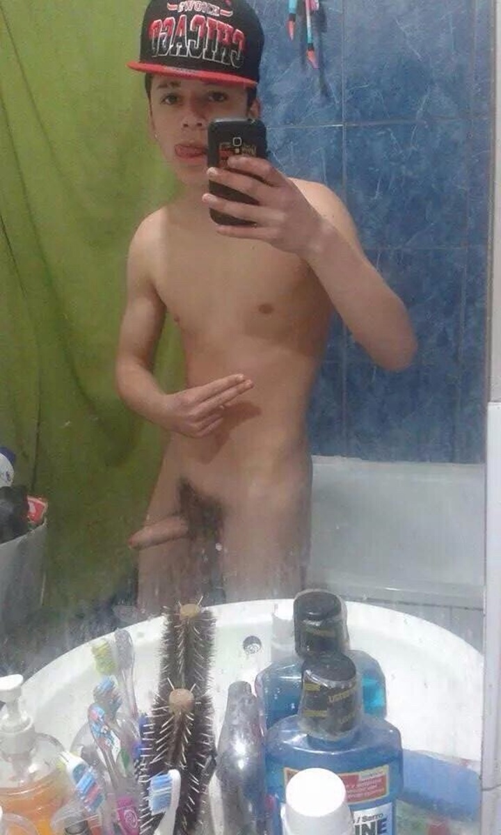 Free Latino Nude 3