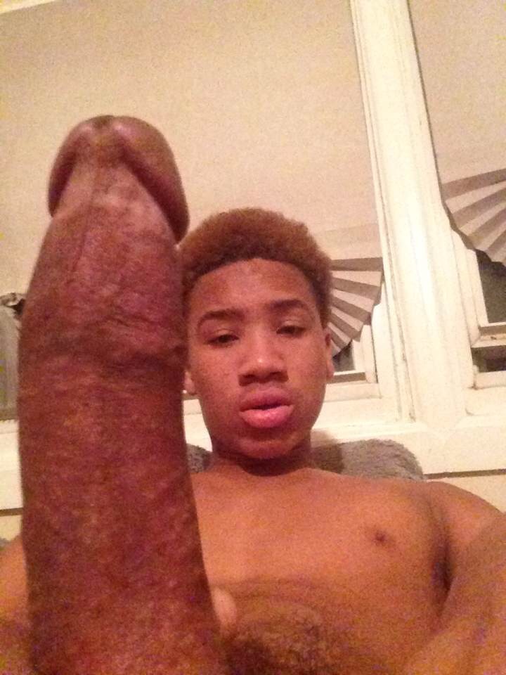 Threston, 18 years old - Black Teen Dick Self Pics