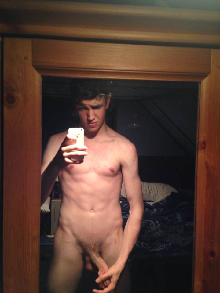 Nude Self Pics From Teen 102